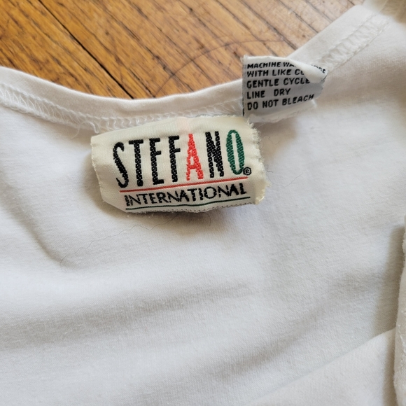 Vintage Cute and Comfy Bodysuit Size Medium ๐ค - Picture 6 of 11